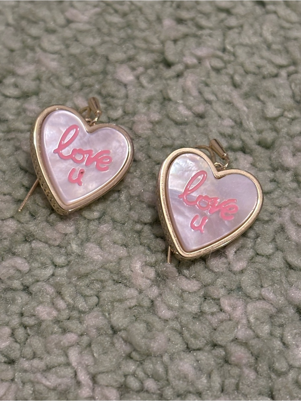 Kendra Scott Pink Script Mother-of-Pearl Heart Drop Earrings